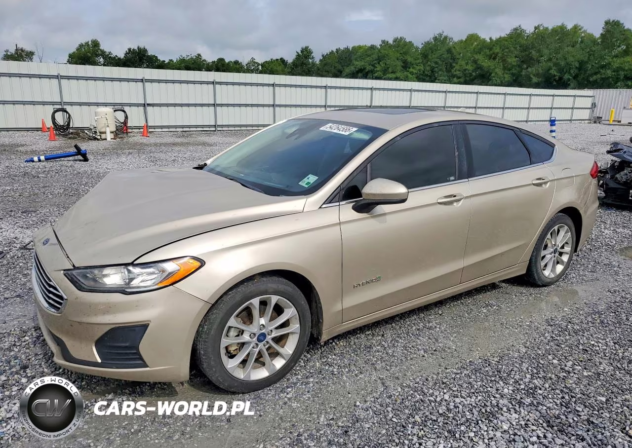 2019 Ford Fusion Se – zdjęcie 1 z 12