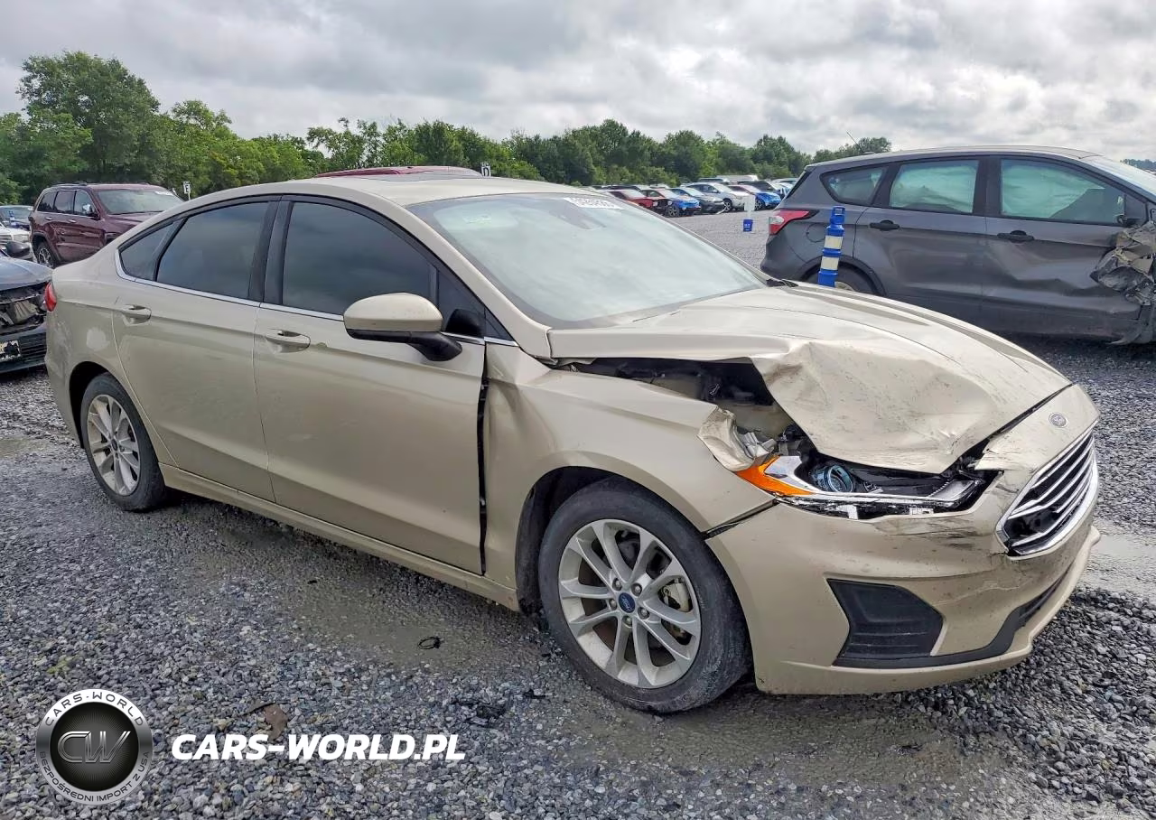2019 Ford Fusion Se VIN:3FA6P0LU5KR119952 - 4