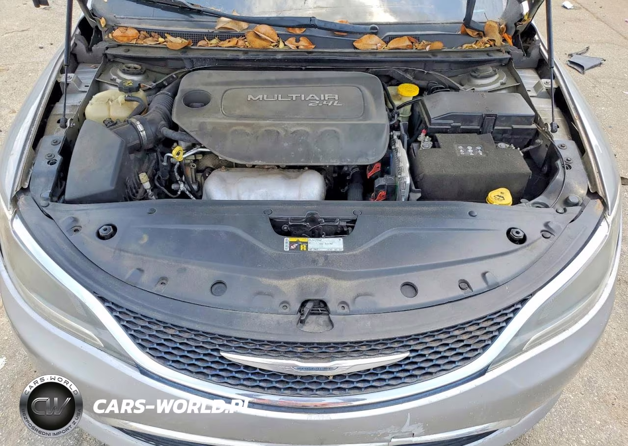 2015 Chrysler 200 Limited VIN:1C3CCCABXFN577446 - 11