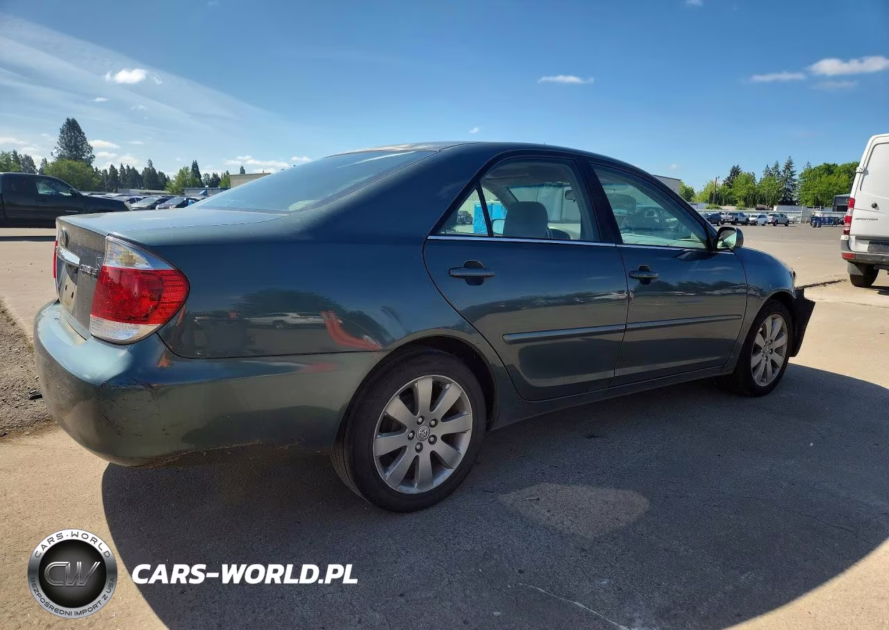 2005 Toyota Camry Le VIN:4T1BE30K25U056904 - 3