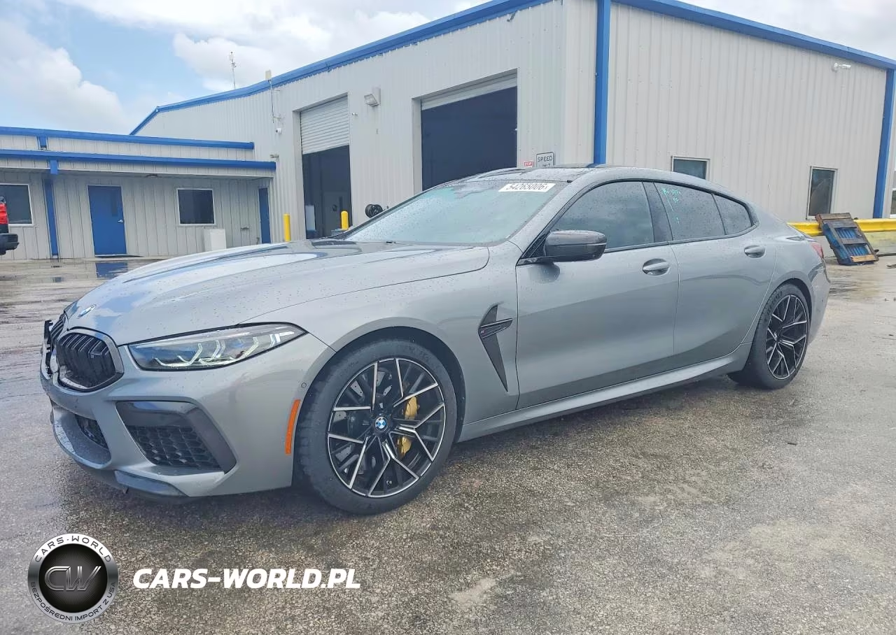 2024 BMW M8