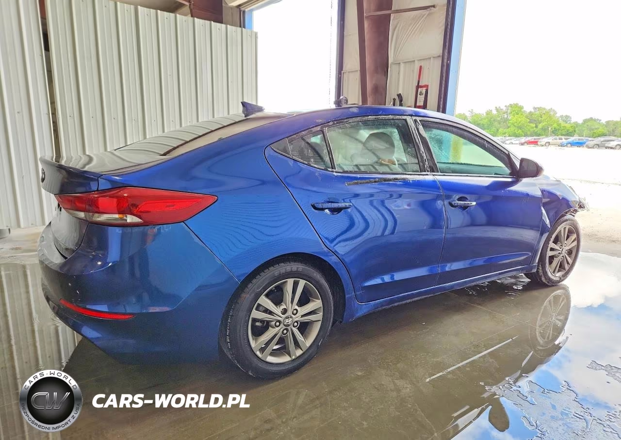 2018 Hyundai Elantra Sel VIN:5NPD84LF9JH351947 - 3