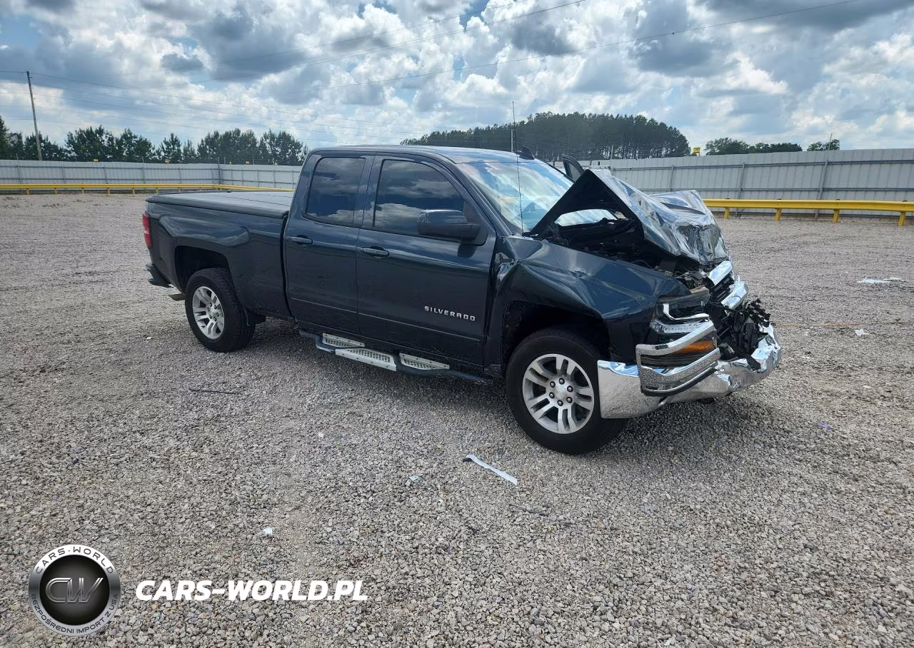 2017 Chevrolet Silverado C1500 Lt VIN:1GCRCREC1HZ359340 - 4