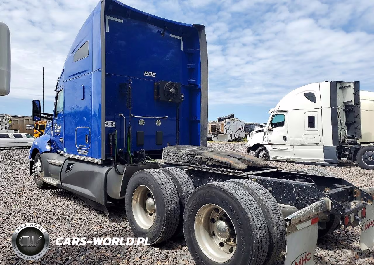 2020 Kenworth T680 Semi Truck VIN:1XKYDP9X8LJ371197 - 3