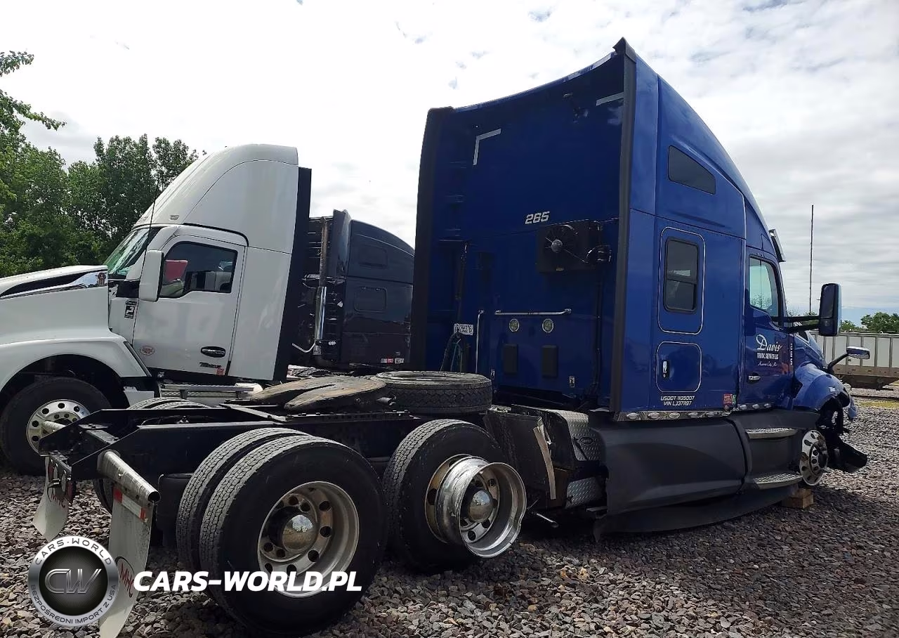 2020 Kenworth T680 Semi Truck VIN:1XKYDP9X8LJ371197 - 4