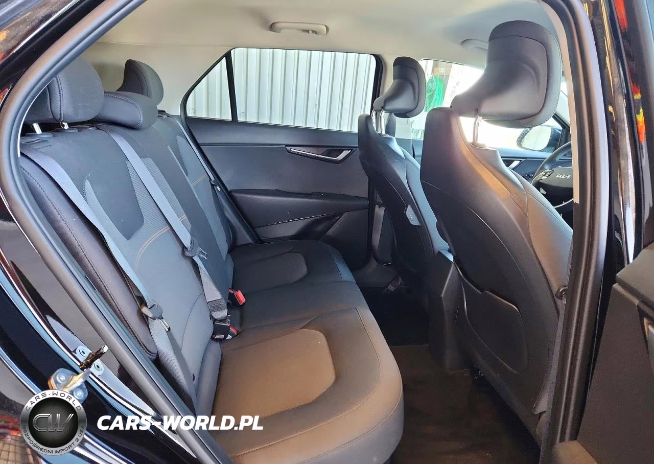 2026 Kia Niro Lx VIN:KNDCP3LE0T5331069 - 10