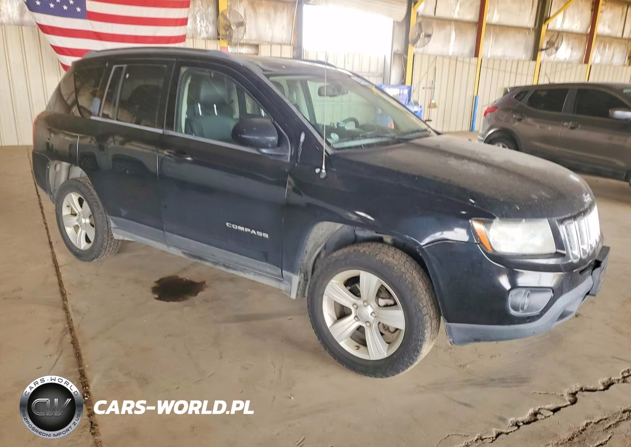 2014 Jeep Compass Latitude VIN:1C4NJDEB0ED725408 - 4