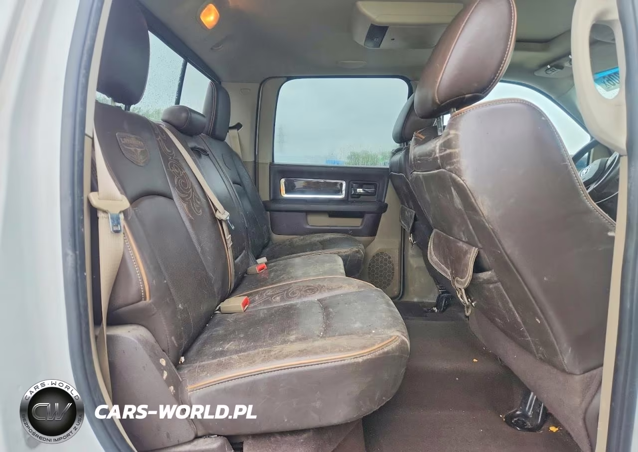 2011 Dodge Ram 3500 VIN:3D73Y4CL2BG545155 - 10