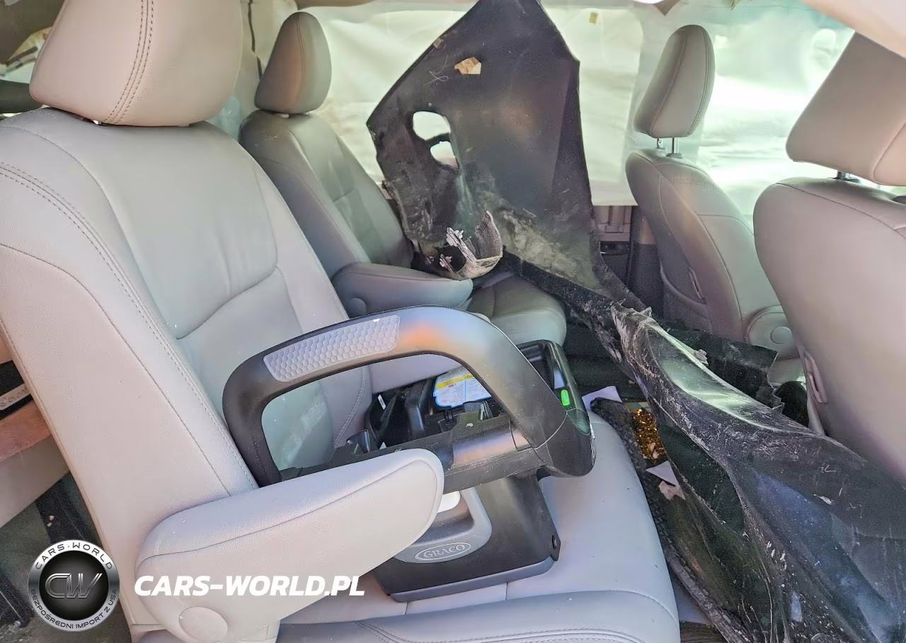 2017 Toyota Sienna Xle 7-Passenger VIN:5TDDZ3DC2HS174058 - 11