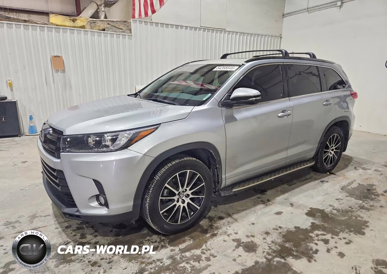 2017 Toyota Highlander Se