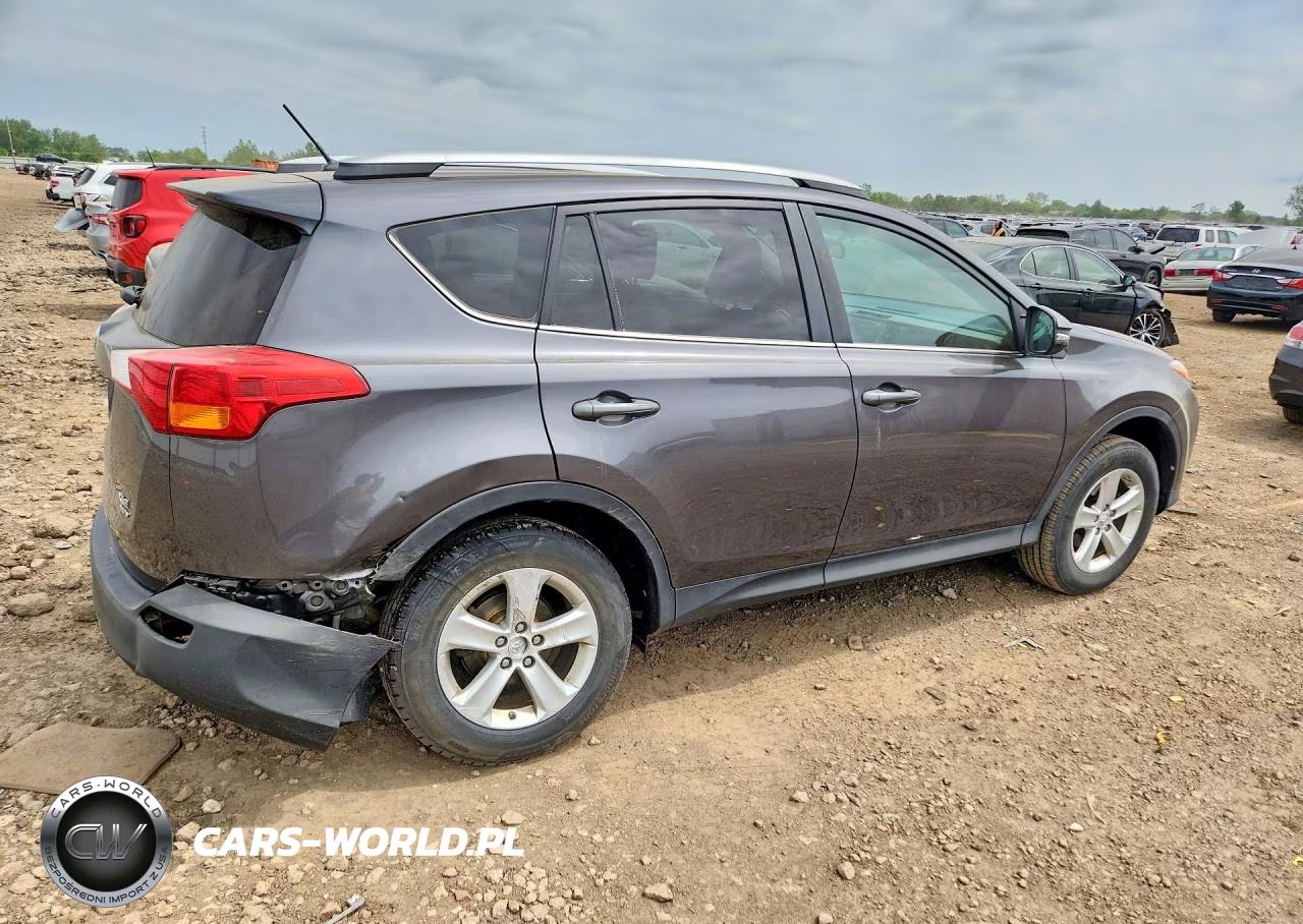 2013 Toyota Rav4 Xle VIN:2T3RFREV7DW114321 - 3