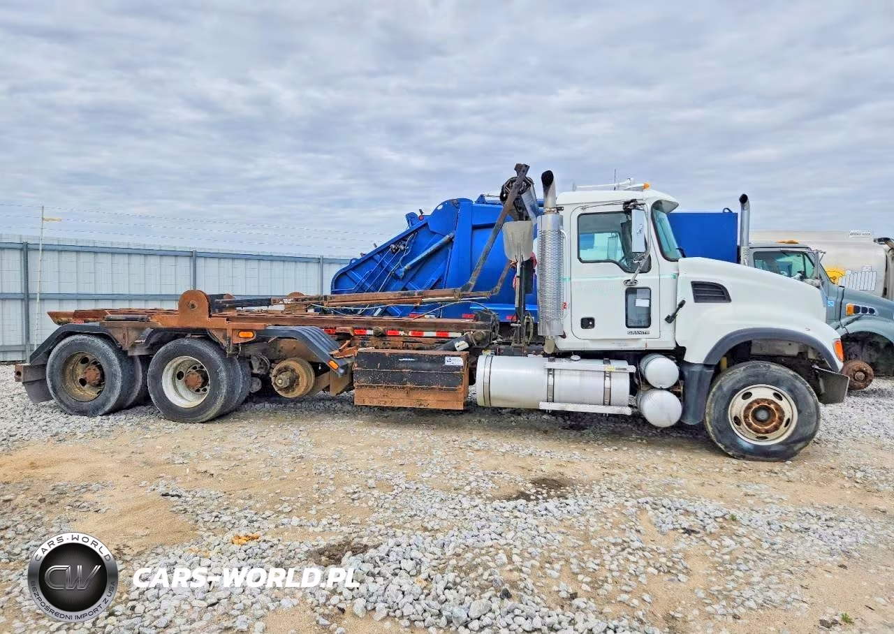 2006 Mack 700 Cv700 VIN:1M2AG10C76M037124 - 9