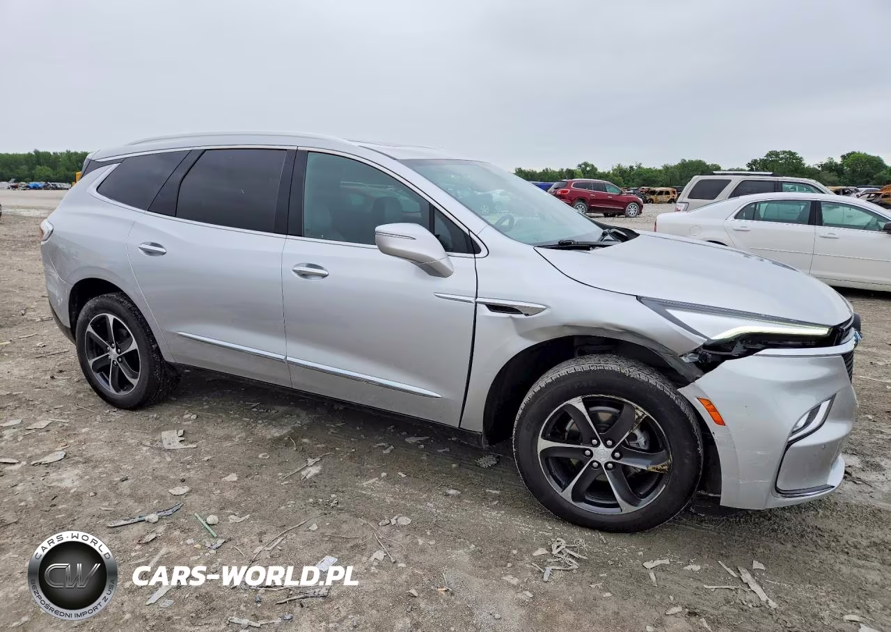 2022 Buick Enclave Essence VIN:5GAERBKW4NJ133680 - 4