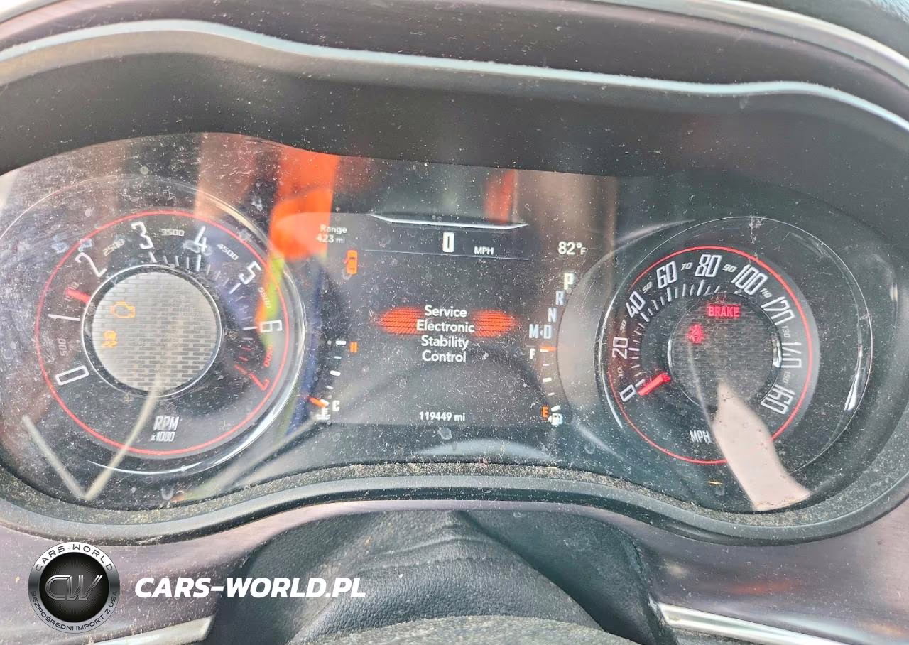 2018 Dodge Challenger Sxt VIN:2C3CDZAG0JH120593 - 9