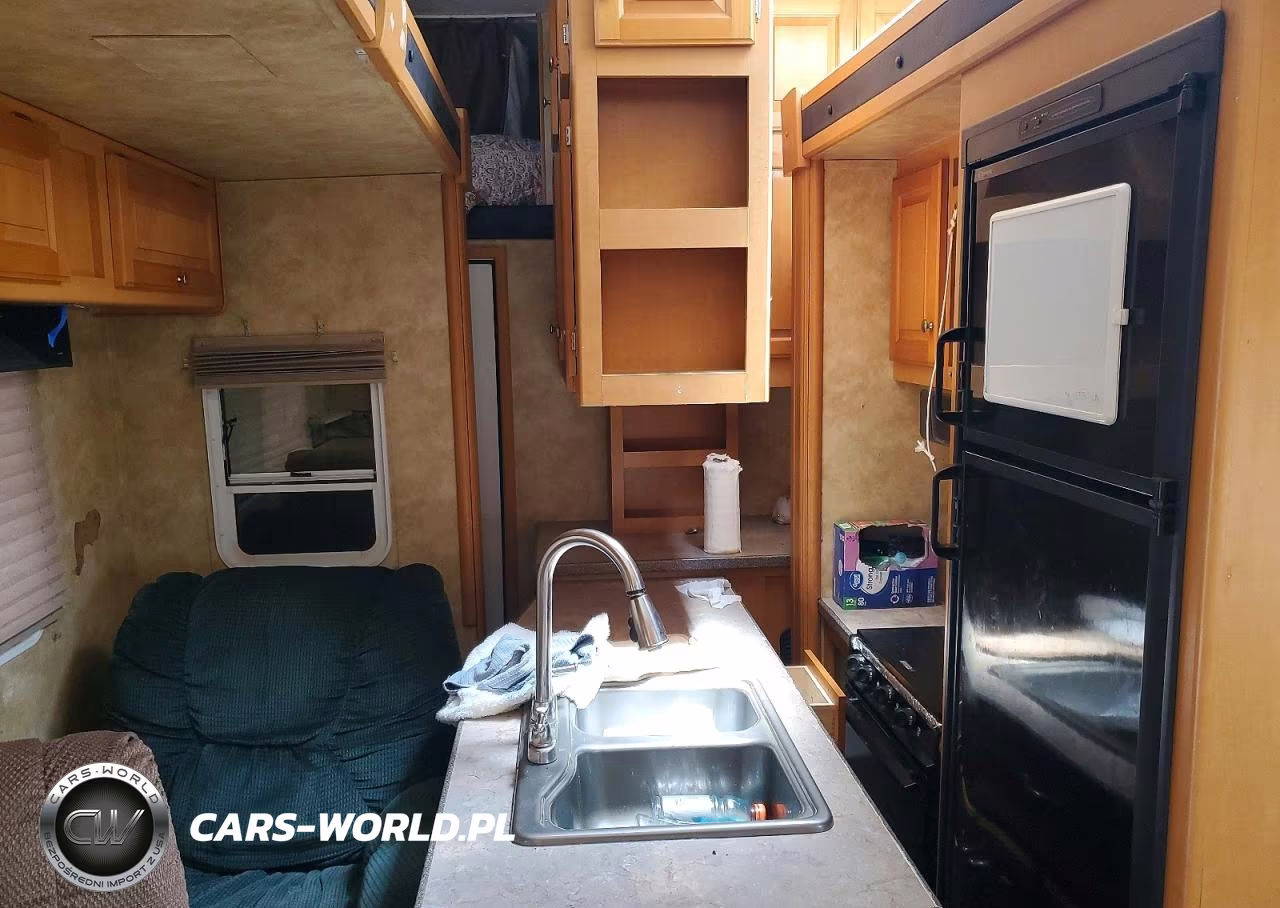 2008 Heartland Cyclone Camper VIN:5SFGF40328E007543 - 6