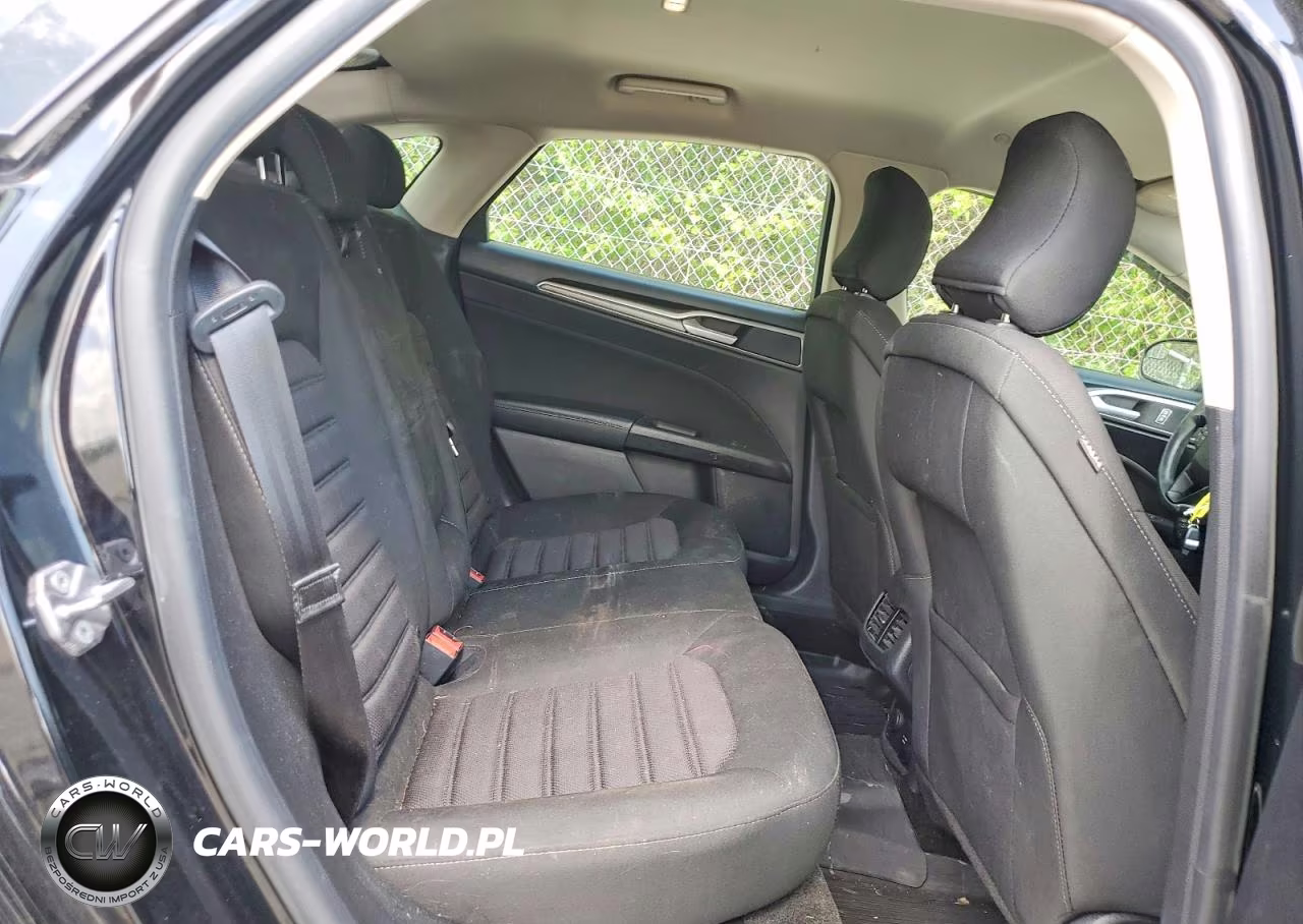 2018 Ford Fusion VIN:3FA6P0LU3JR276491 - 10