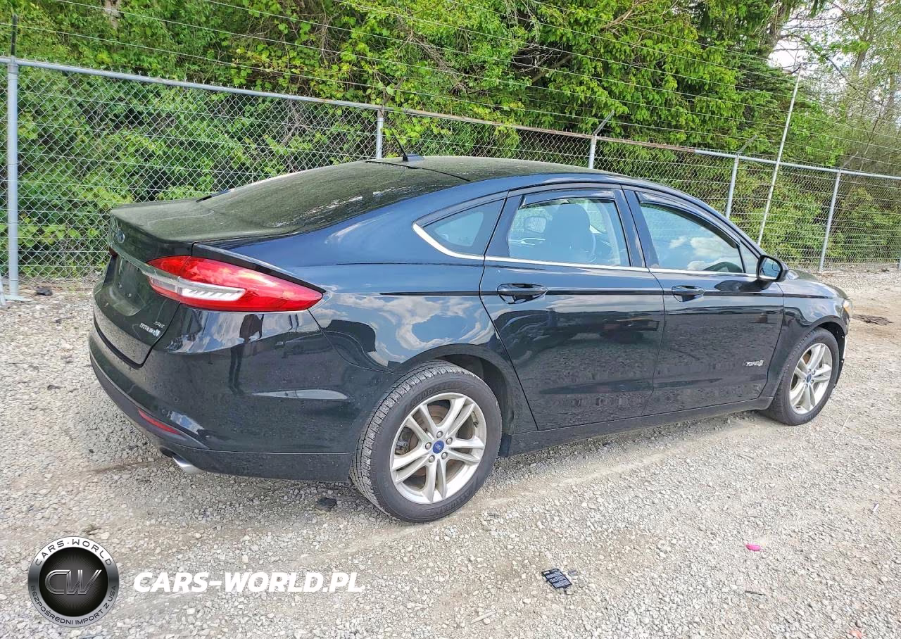 2018 Ford Fusion VIN:3FA6P0LU3JR276491 - 3