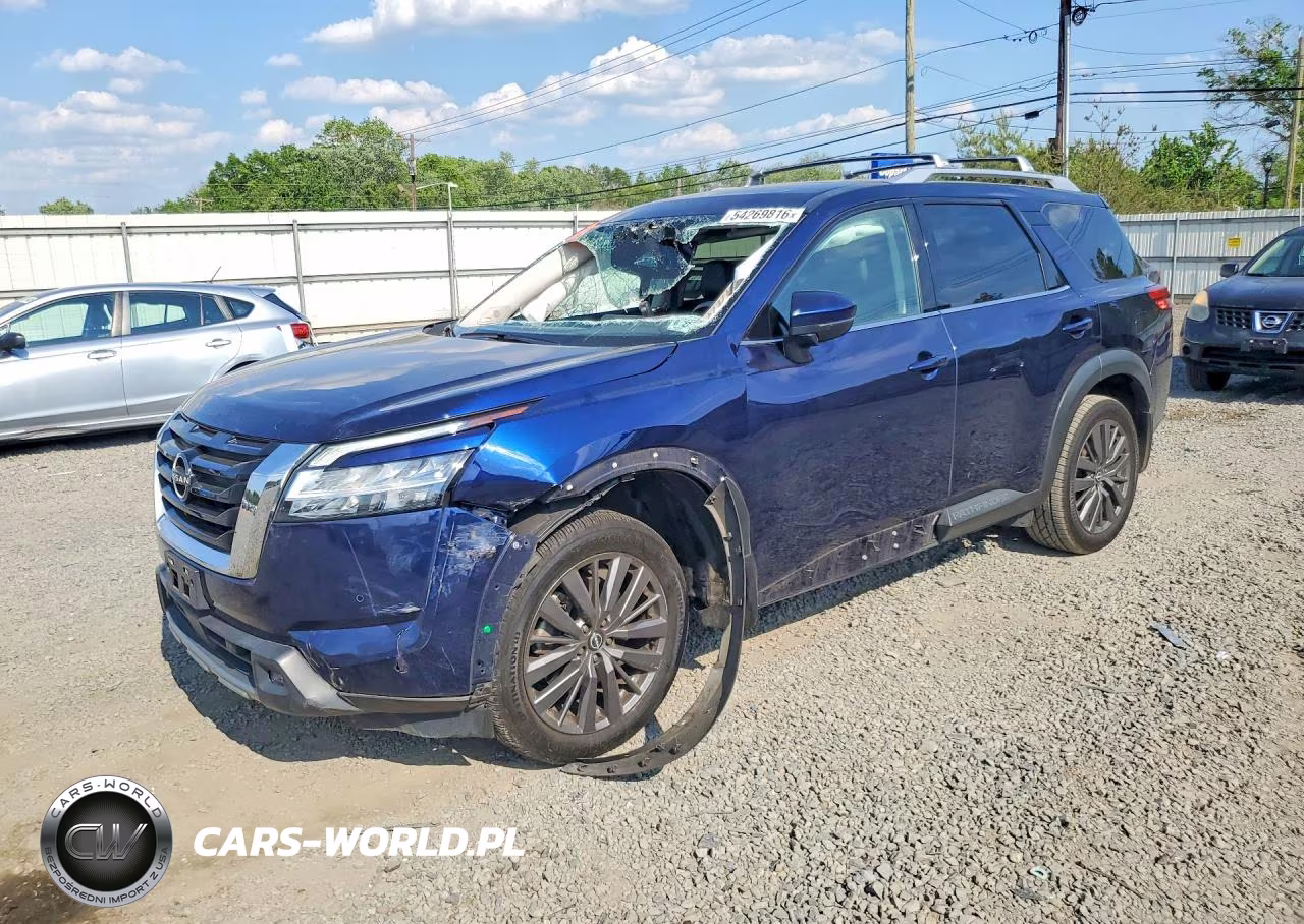 2022 Nissan Pathfinder Sl