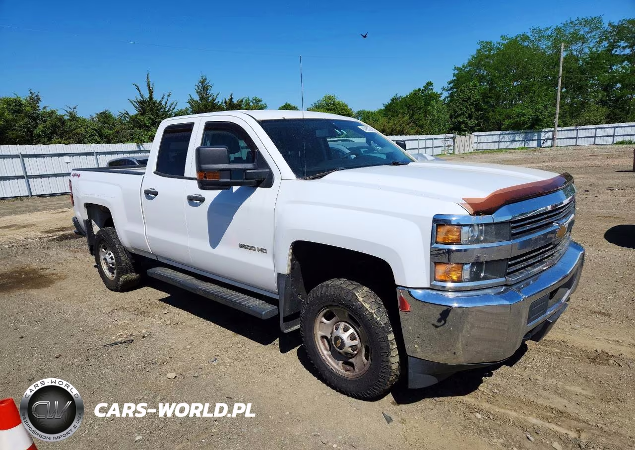 2015 Chevrolet Silverado K2500 Heavy Duty VIN:1GC2KUEG5FZ504757 - 4