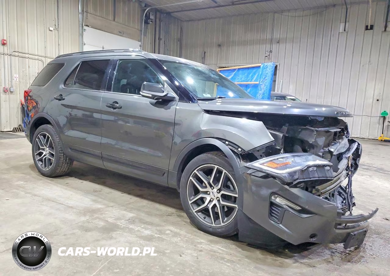 2019 Ford Explorer Sport VIN:1FM5K8GT4KGB10652 - 4