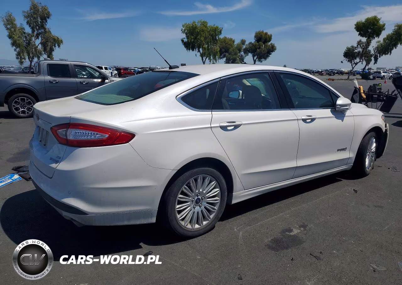 2014 Ford Fusion Se Hybrid VIN:3FA6P0LUXER186308 - 3