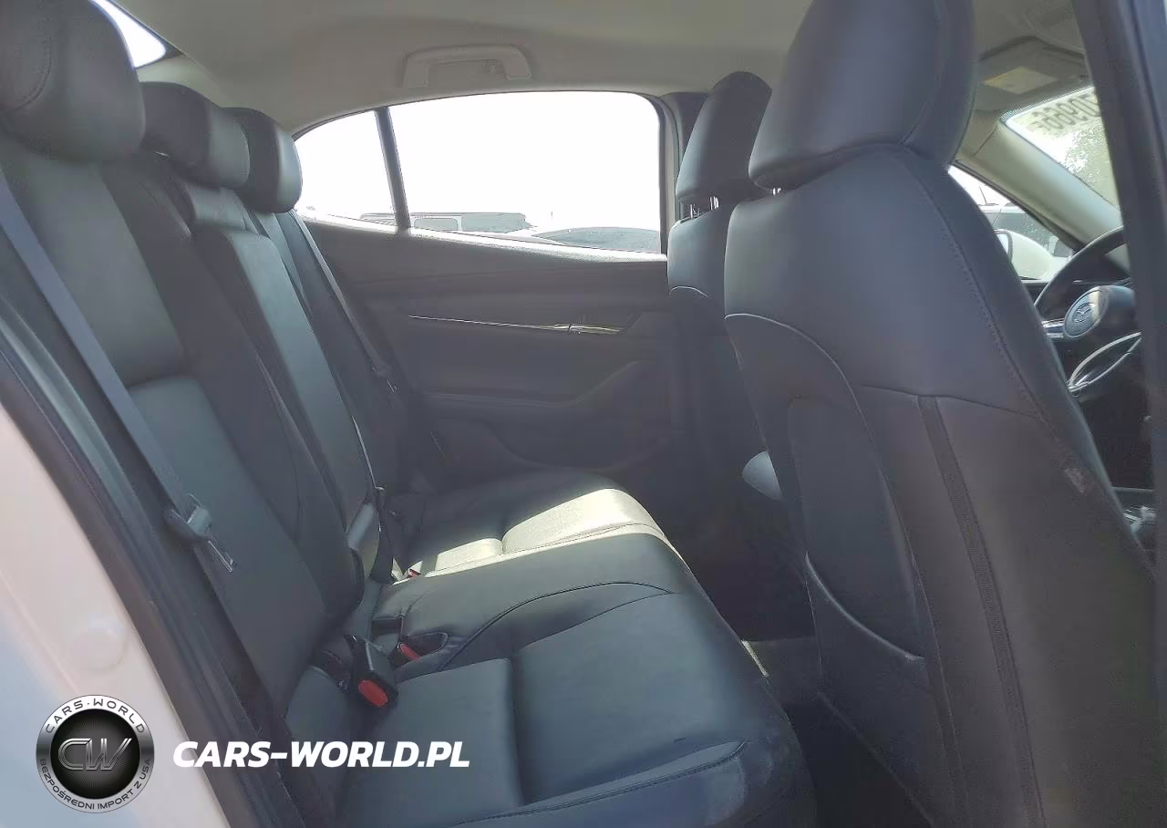 2019 Mazda 3 Preferred VIN:3MZBPADL7KM105467 - 10