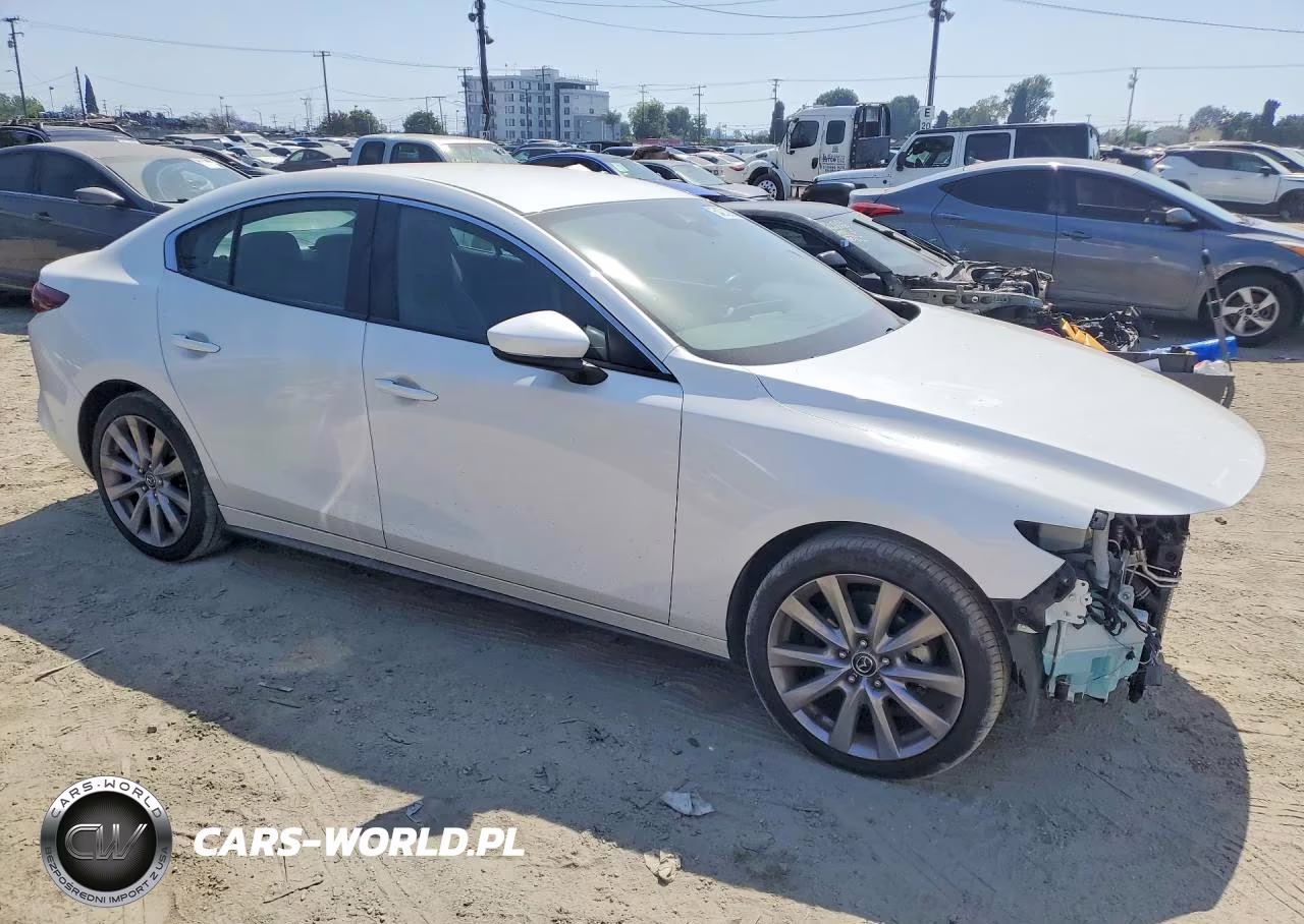 2019 Mazda 3 Preferred VIN:3MZBPADL7KM105467 - 4