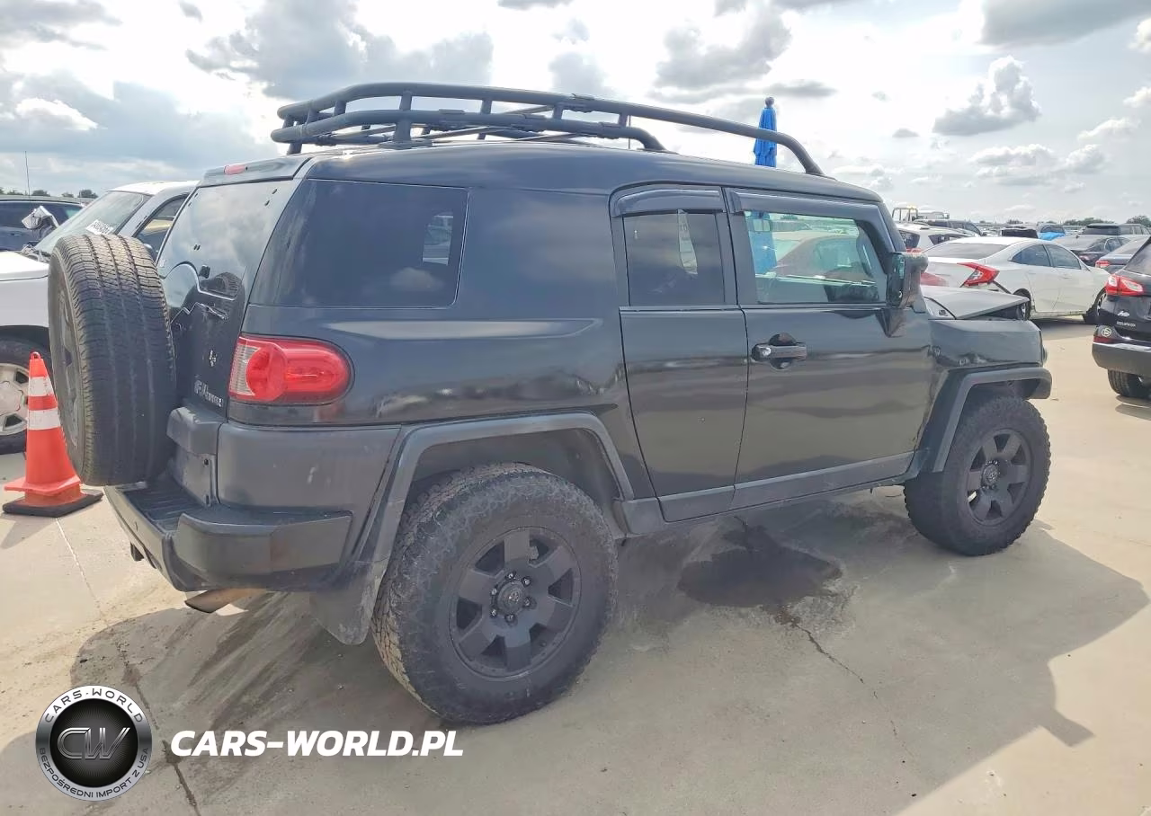 2007 Toyota Fj Cruiser Base VIN:JTEZU11F670018125 - 3
