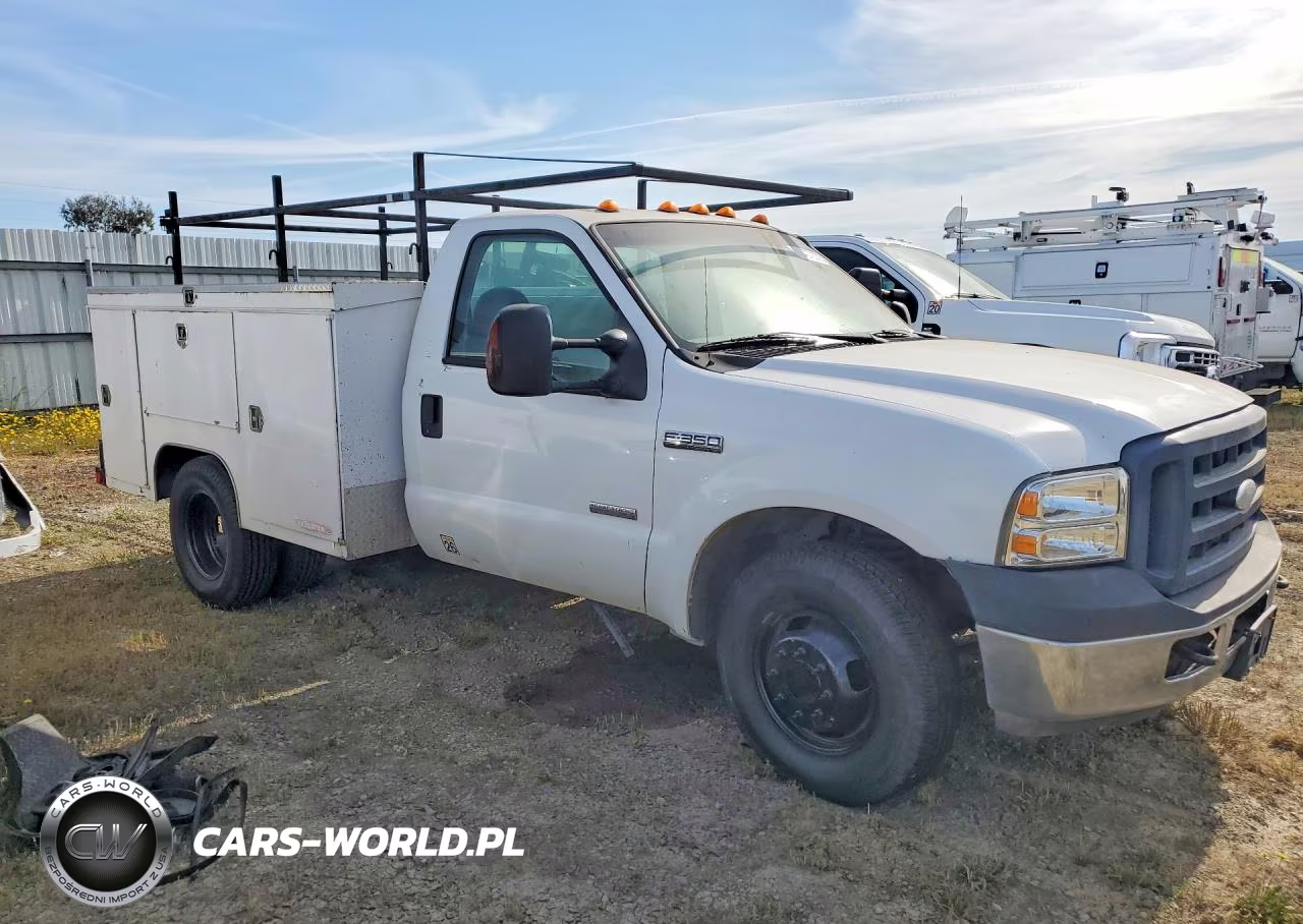 2007 Ford F350 Super Duty VIN:1FTWF32P17EA84623 - 4