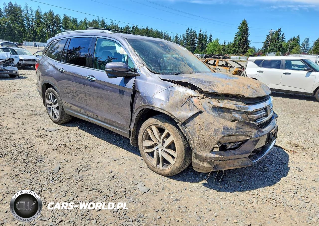 2016 Honda Pilot Touring VIN:5FNYF6H97GB087575 - 4