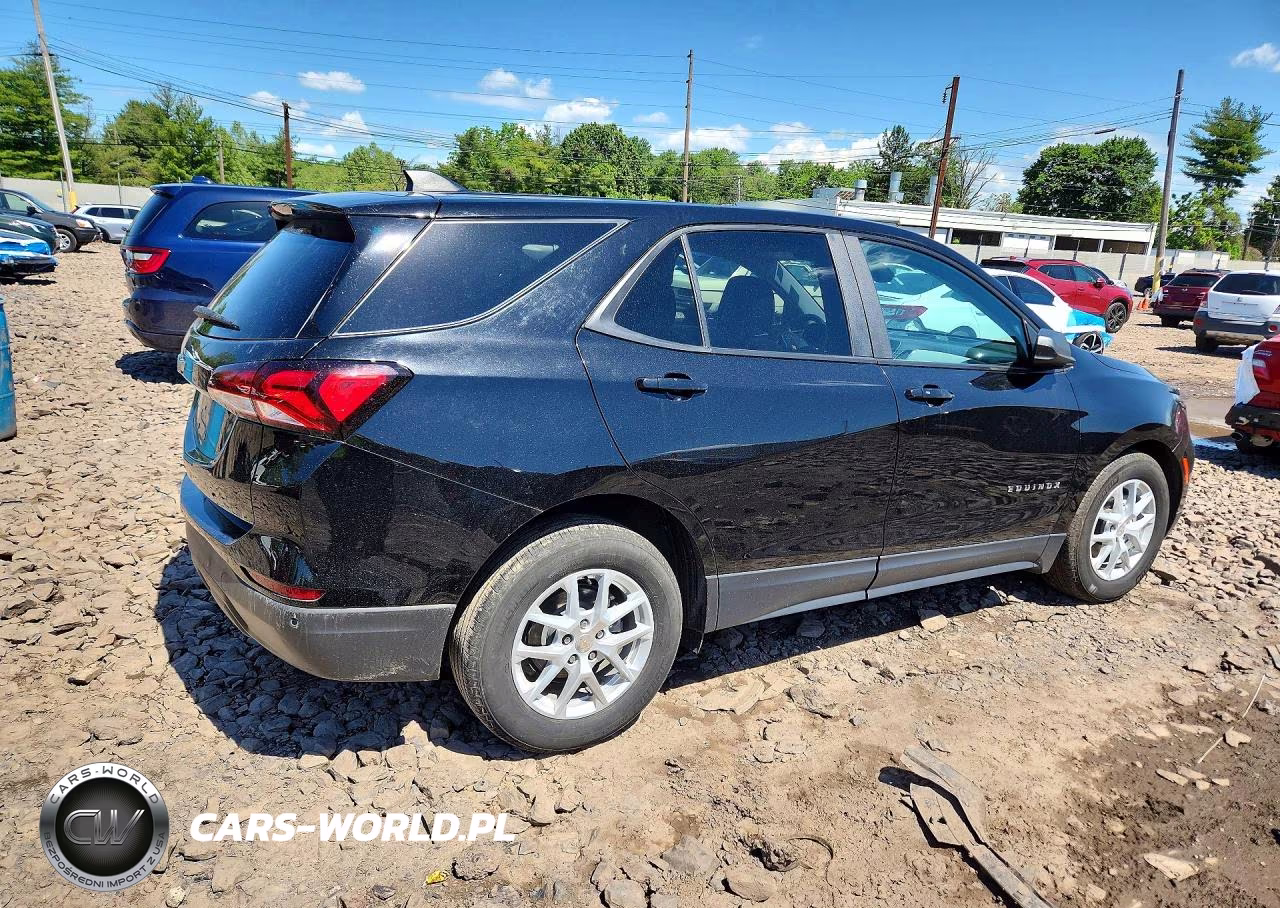 2024 Chevrolet Equinox Ls VIN:3GNAXHEG2RL163891 - 3