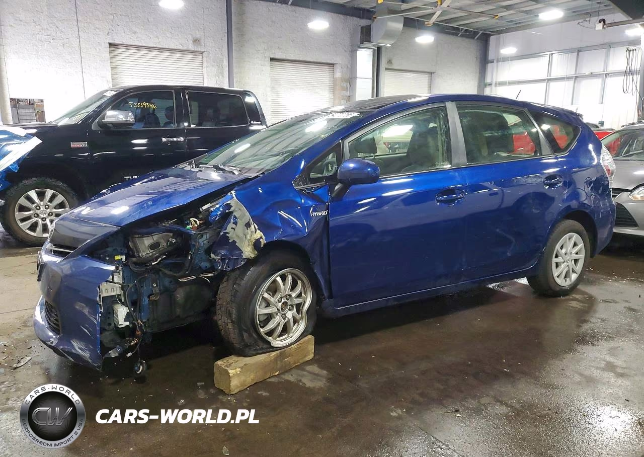2014 Toyota Prius V Three – zdjęcie 1 z 14