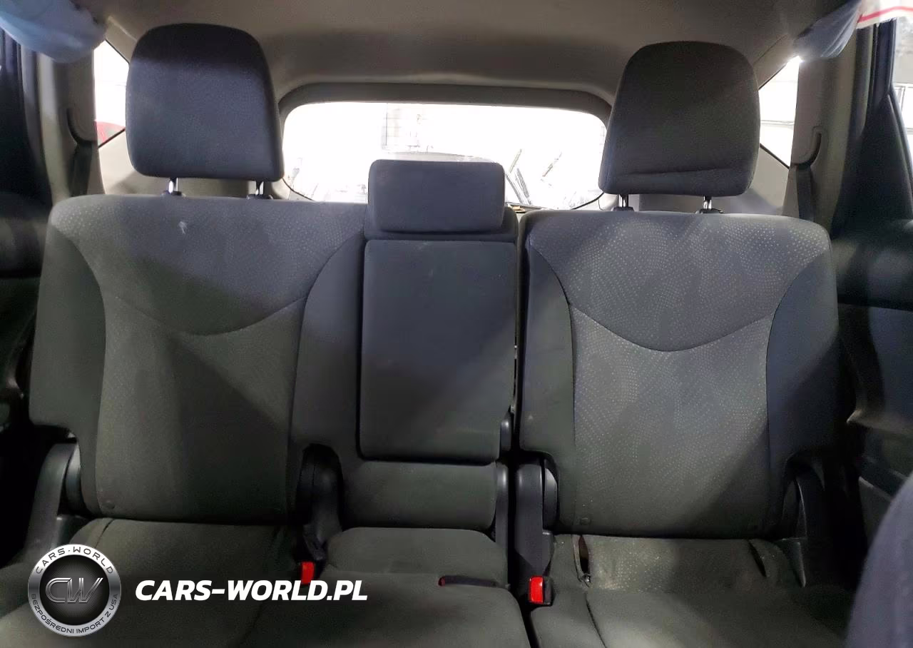 2014 Toyota Prius V Three VIN:JTDZN3EU5E3362885 - 10