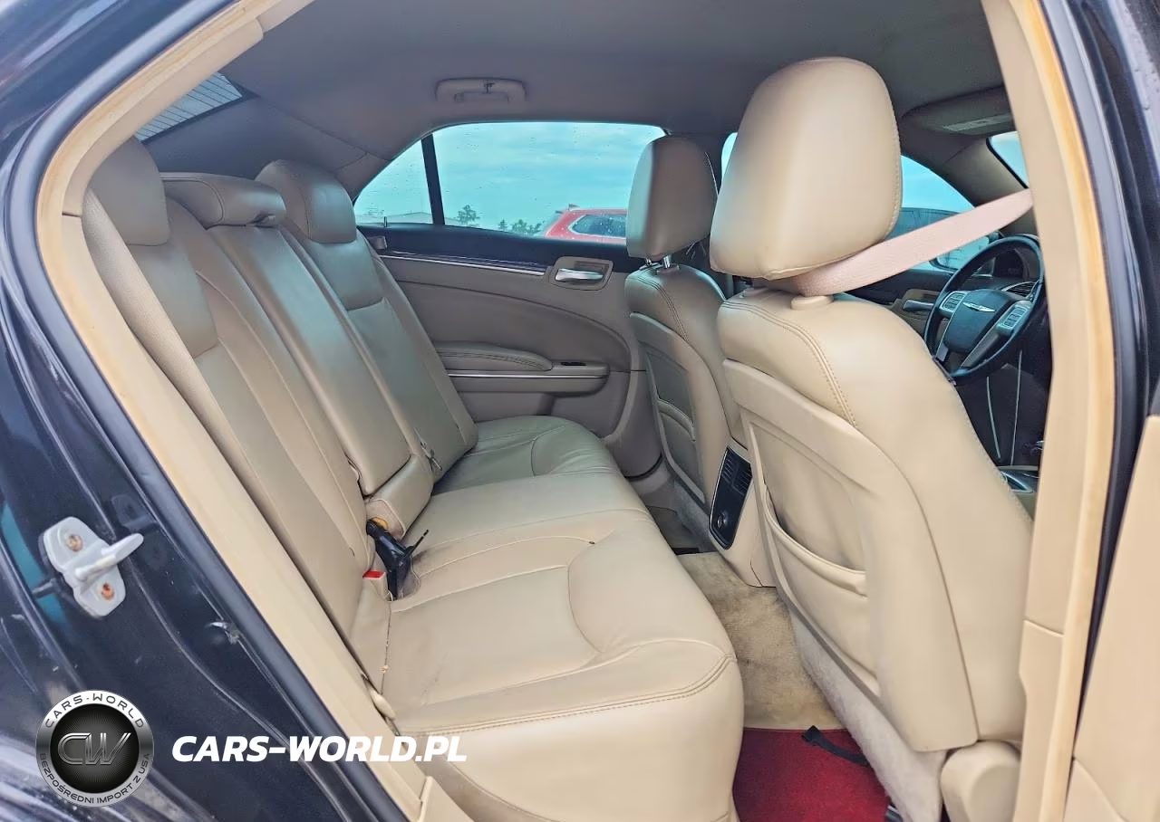 2012 Chrysler 300 Limited VIN:2C3CCACG6CH204096 - 10