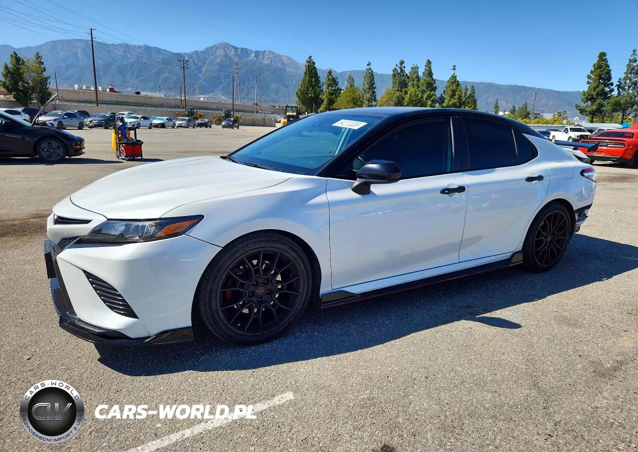 2020 Toyota Camry Trd – zdjęcie 1 z 12