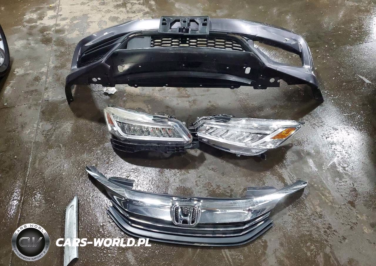 2017 Honda Accord Touring VIN:1HGCR3F9XHA045349 - 12