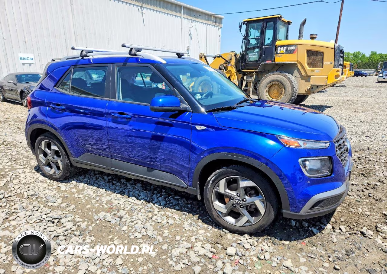 2023 Hyundai Venue Sel VIN:KMHRC8A3XPU257221 - 4