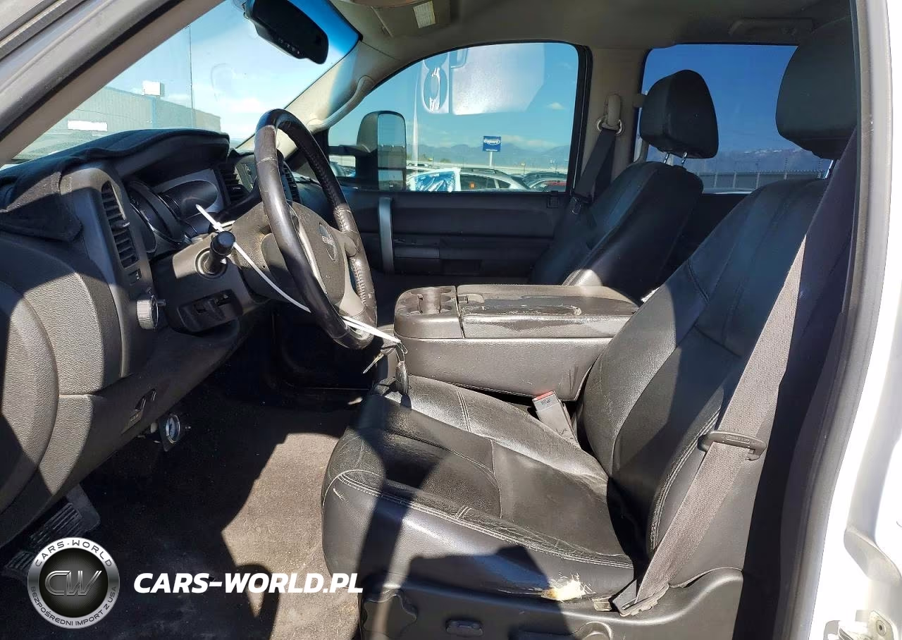 2007 GMC New Sierra K3500 VIN:1GTJK33617F543090 - 7