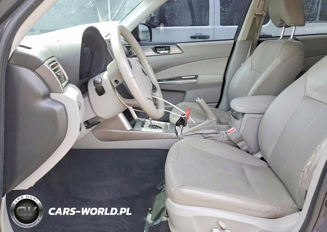 2013 Subaru Forester Touring VIN:JF2SHAGCXDH402169 - 7