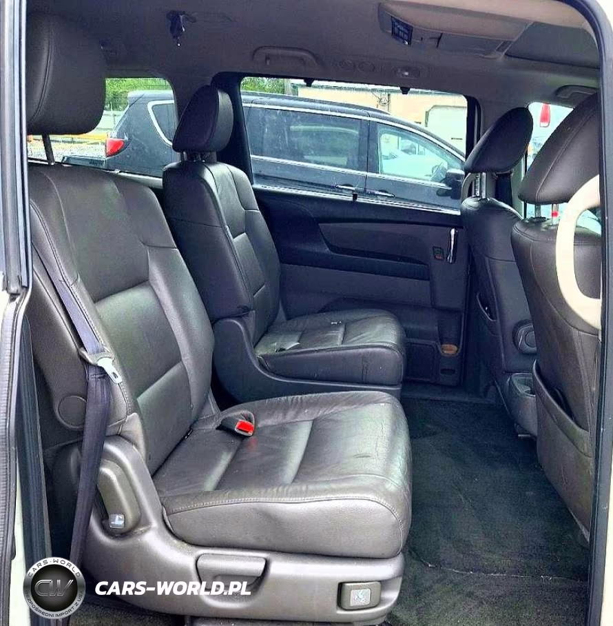 2016 Honda Odyssey Touring VIN:5FNRL5H97GB031529 - 11