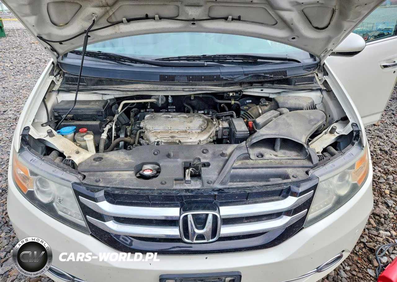 2016 Honda Odyssey Touring VIN:5FNRL5H97GB031529 - 12