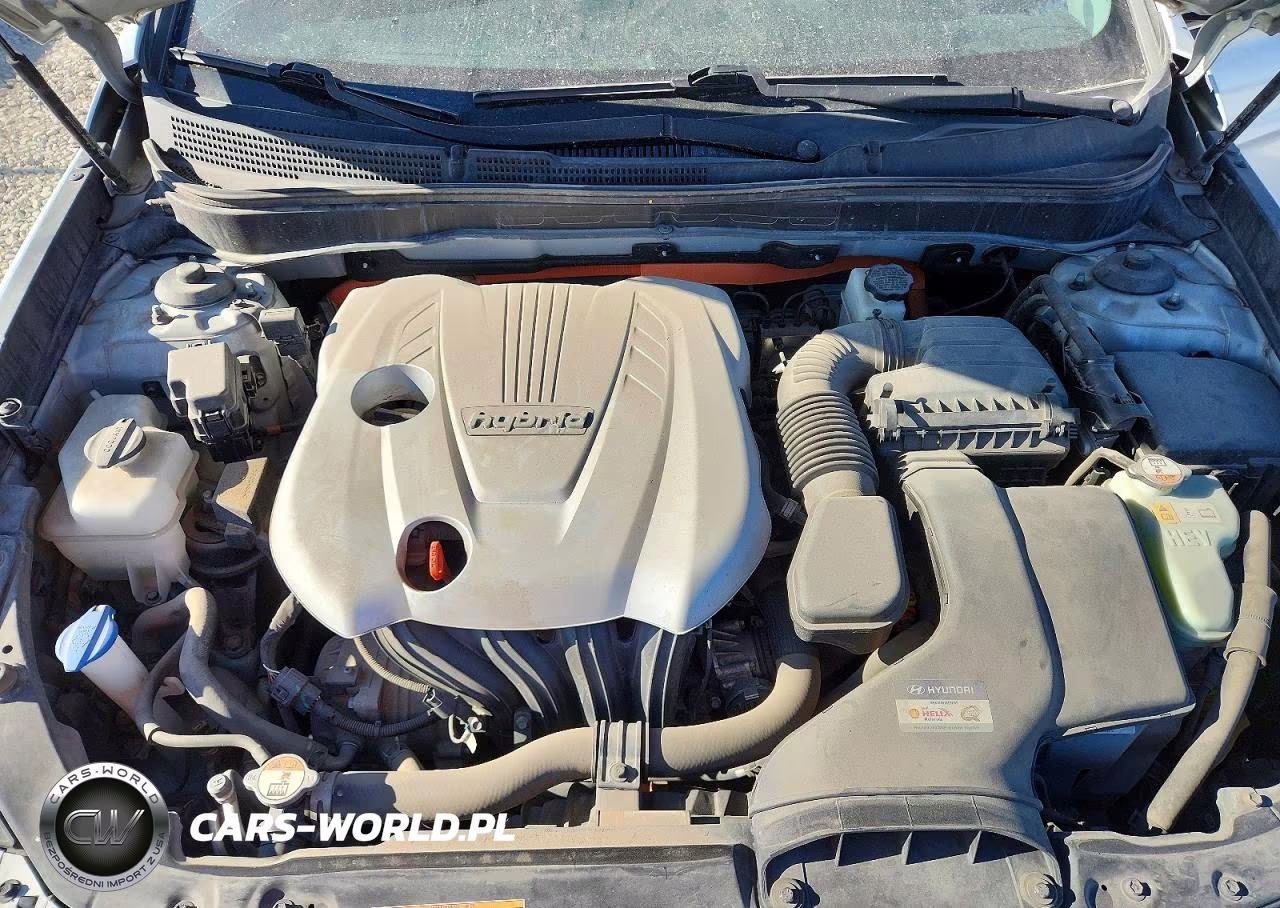 2015 Hyundai Sonata Hybrid Base VIN:KMHEC4A42FA128423 - 11