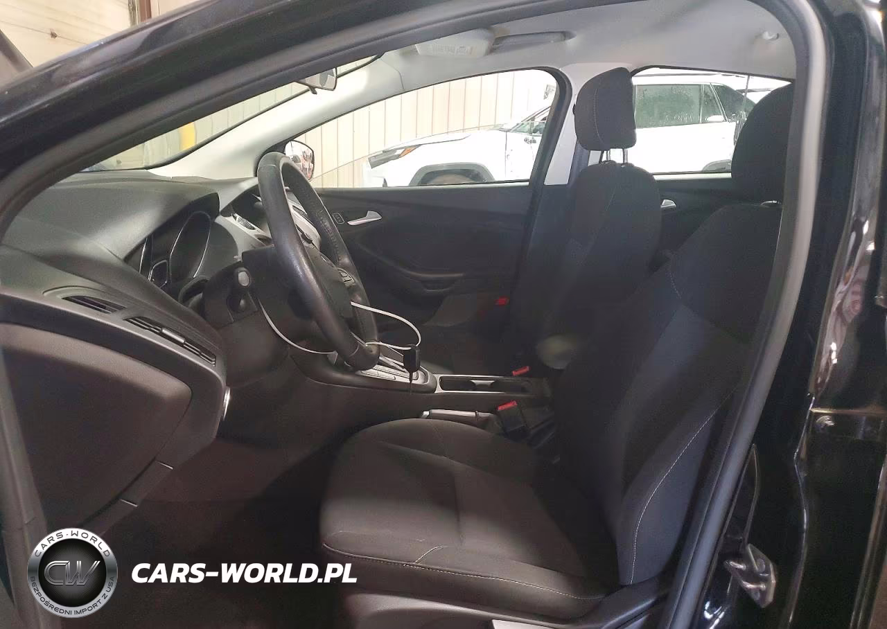 2017 Ford Focus Se VIN:1FADP3F28HL321789 - 7