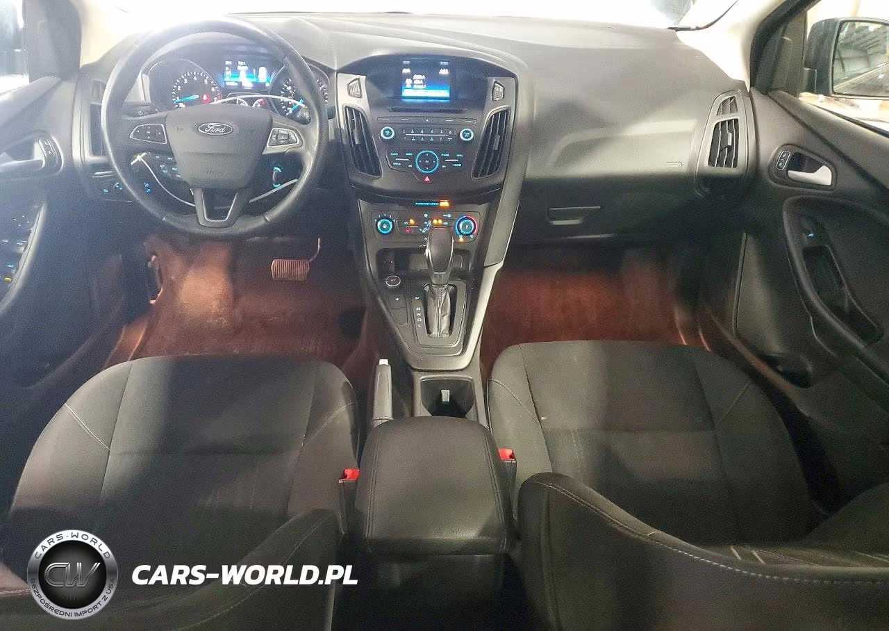 2017 Ford Focus Se VIN:1FADP3F28HL321789 - 8