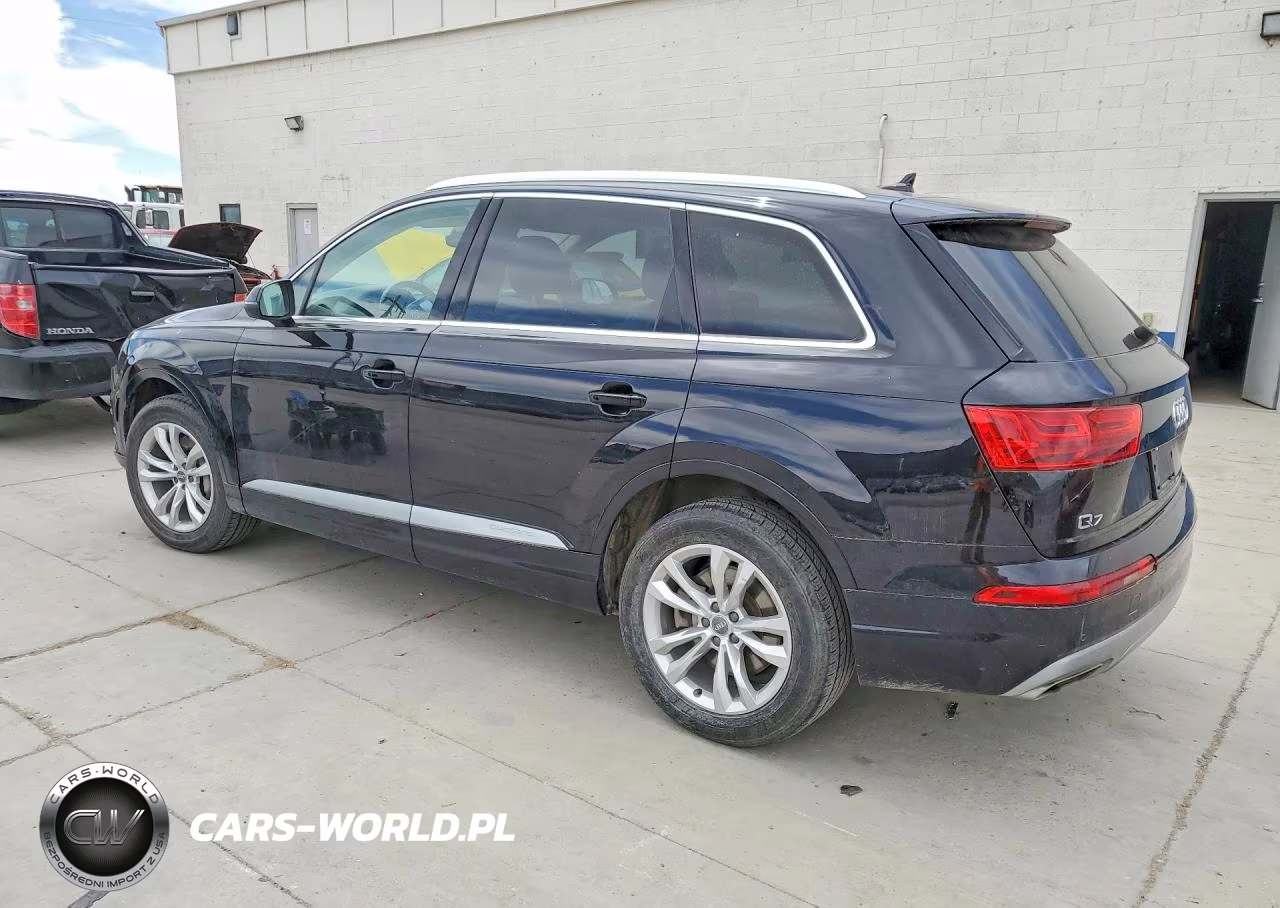 2018 Audi Q7 Premium Plus VIN:WA1LHAF75JD047075 - 2