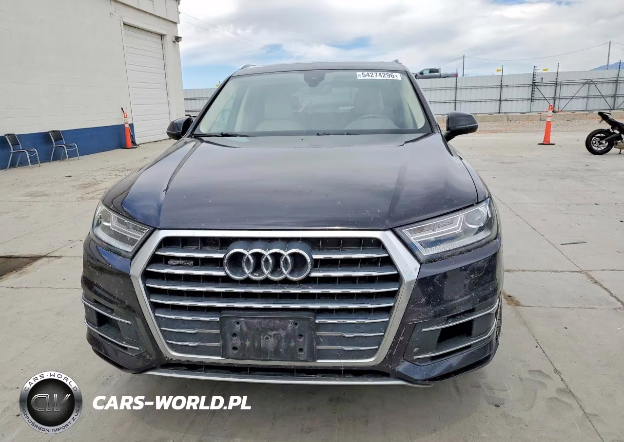 2018 Audi Q7 Premium Plus VIN:WA1LHAF75JD047075 - 5
