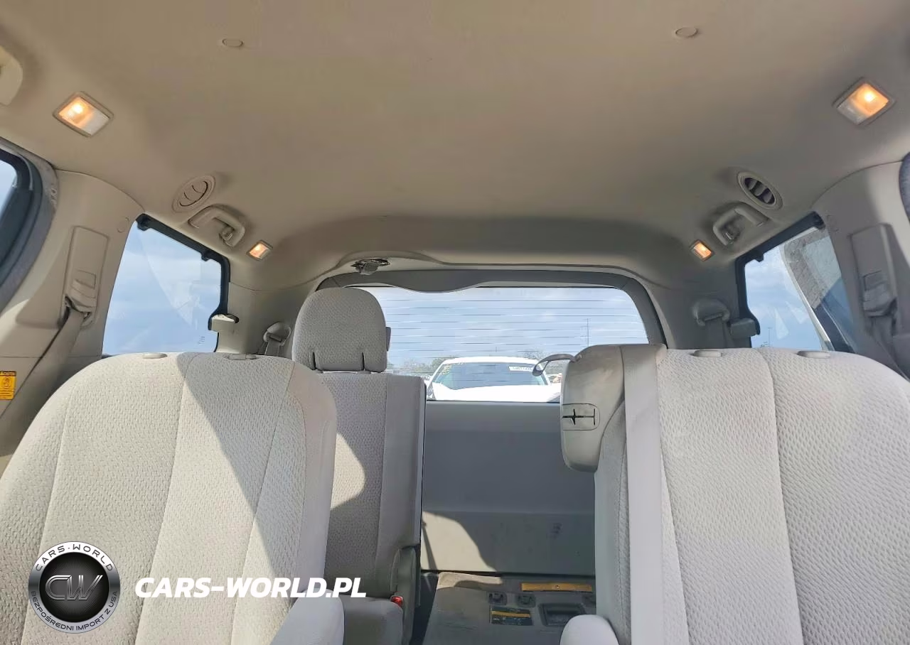 2011 Toyota Sienna Le VIN:5TDKK3DCXBS121482 - 10