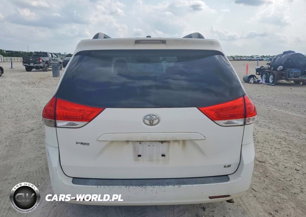2011 Toyota Sienna Le VIN:5TDKK3DCXBS121482 - 6