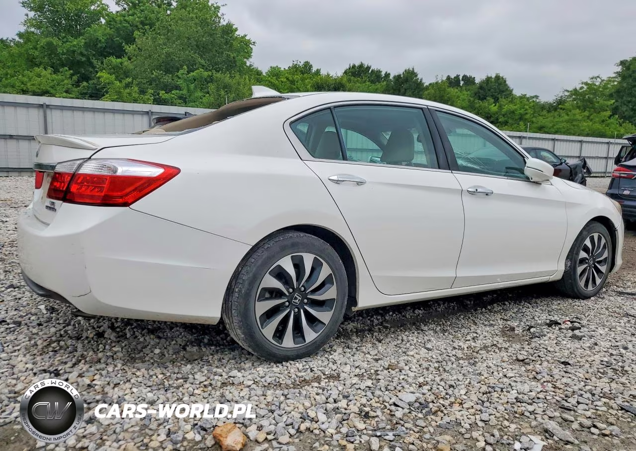 2015 Honda Accord VIN:1HGCR6F72FA013332 - 3