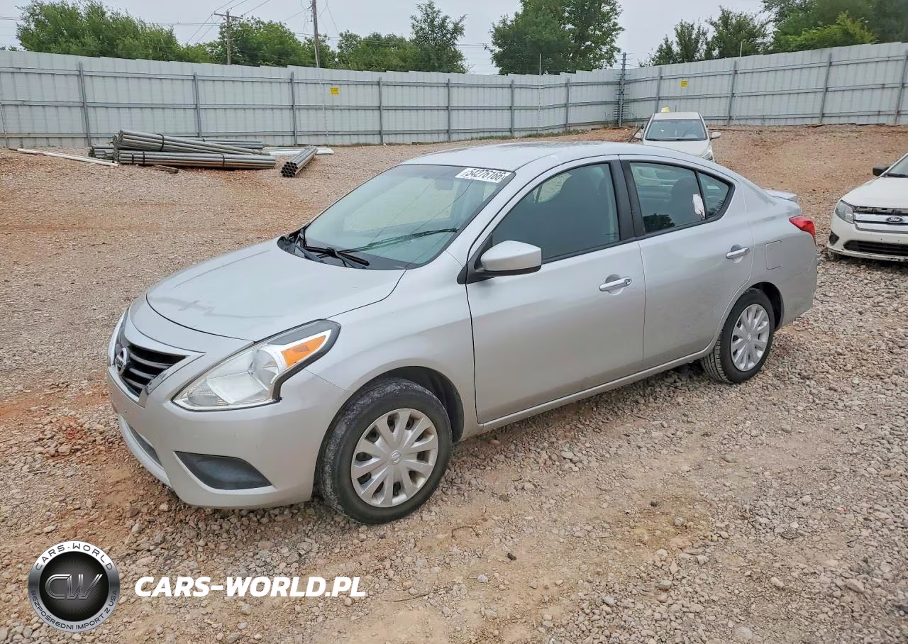2019 Nissan Versa Sv